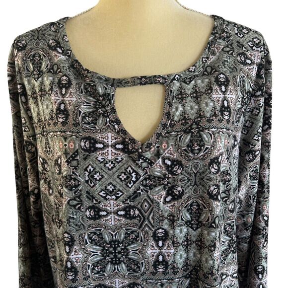 Bobbie Brooks Tunic Top Keyhole Neckline Long Sleeve Plus Size 3X Multicolor‎ - Picture 1 of 11